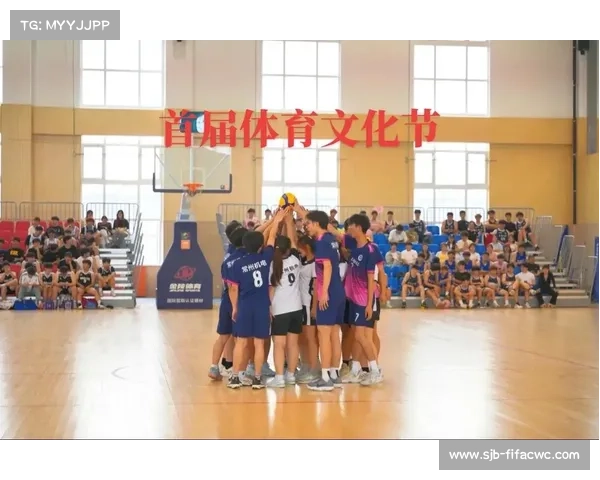 库尔勒中学生热情追星新疆队 篮球文化点燃西北热血梦想 库尔勒中学生热情追星新疆队 篮球文化点燃西北热血梦想